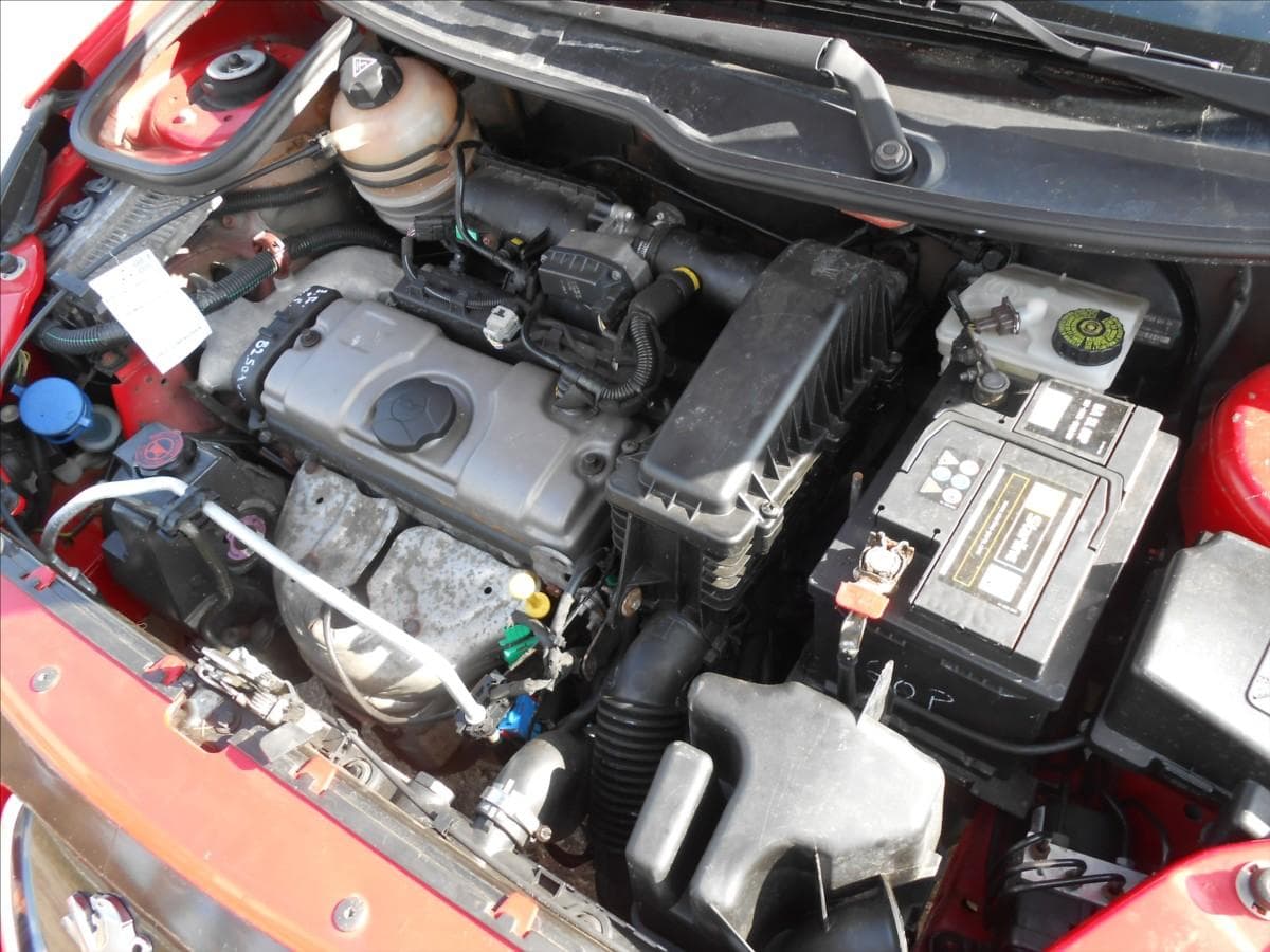 2010 Peugeot 206 - 23