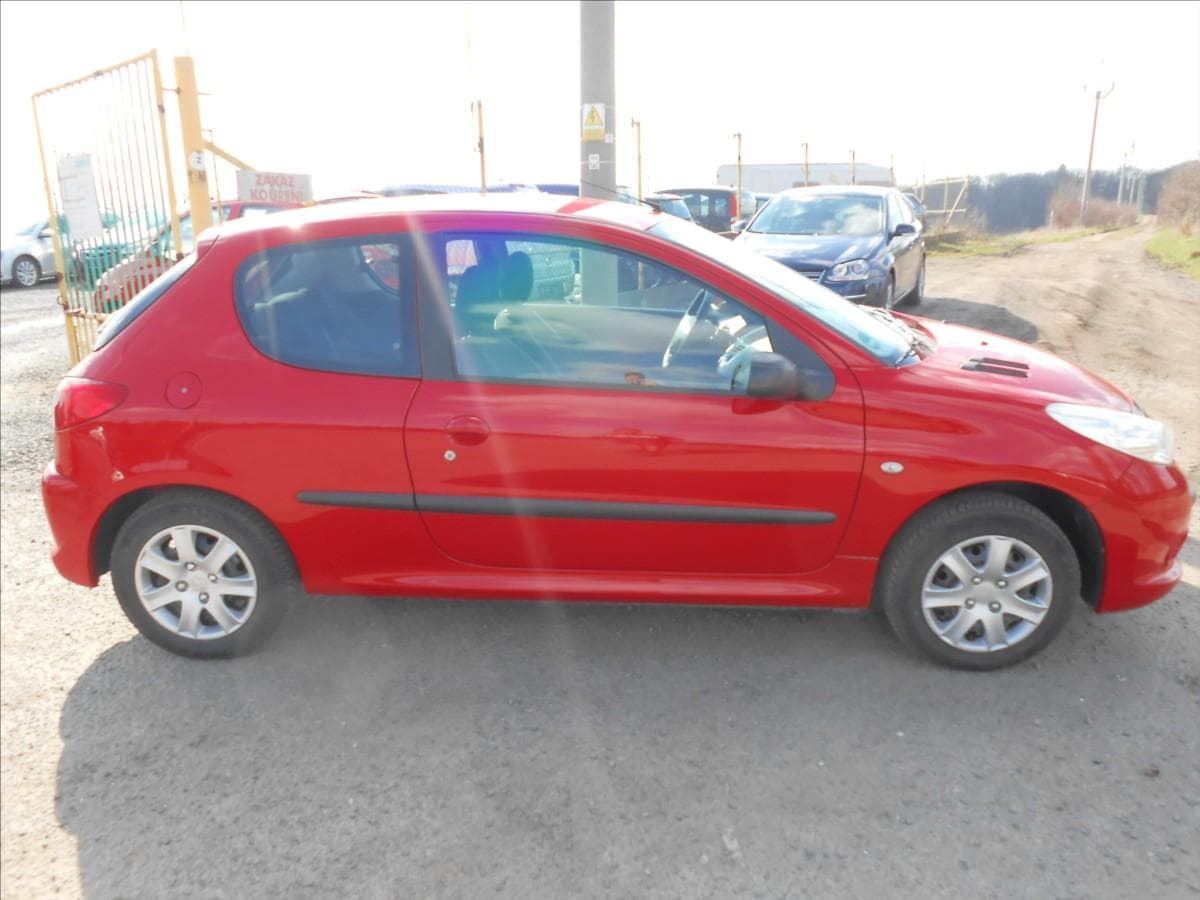 2010 Peugeot 206 - 5
