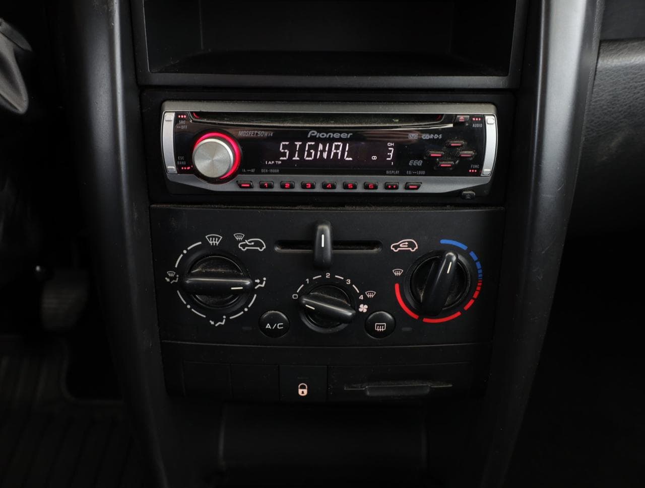 2008 Peugeot 207 - 16