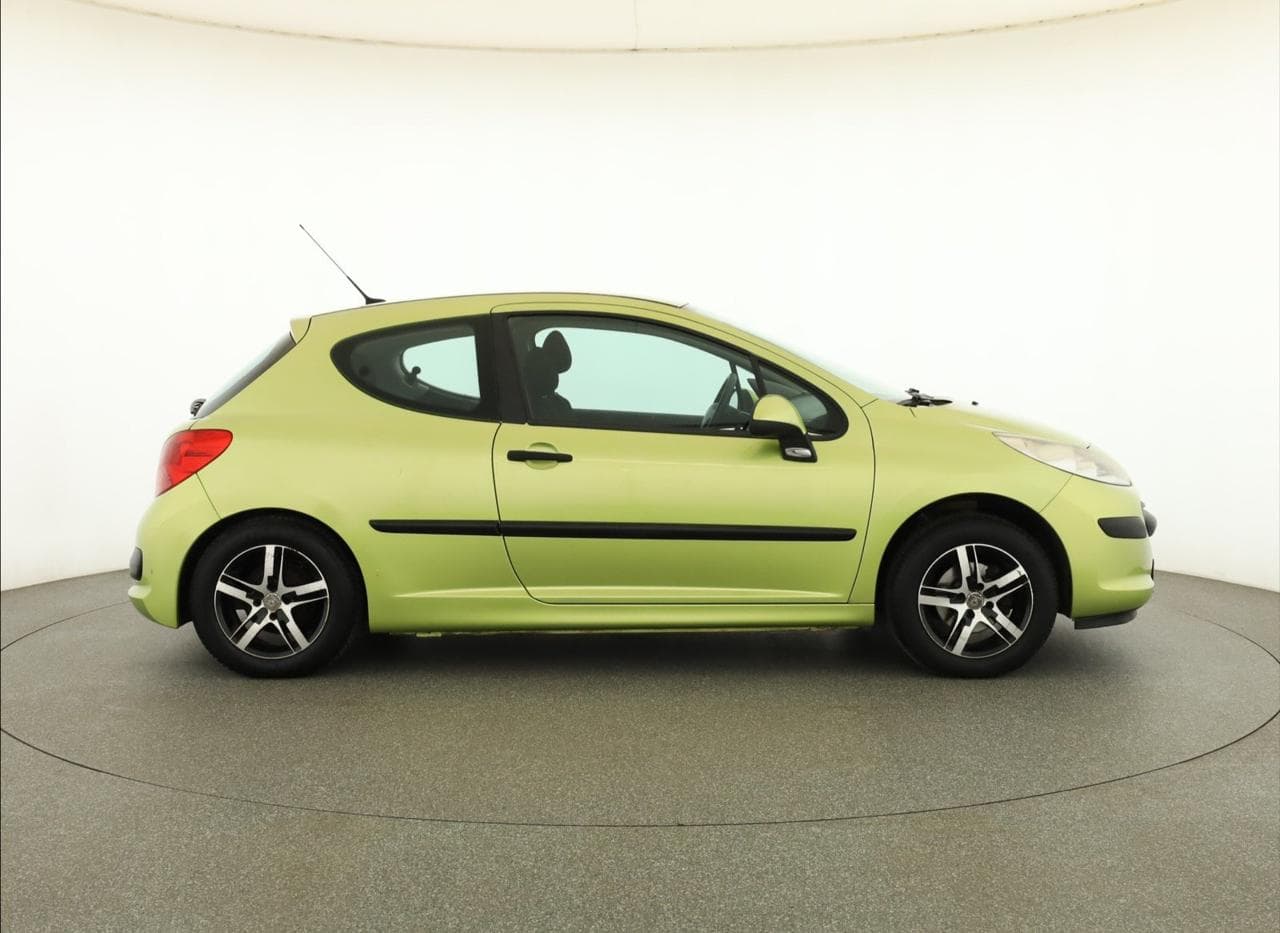 2008 Peugeot 207 - 8