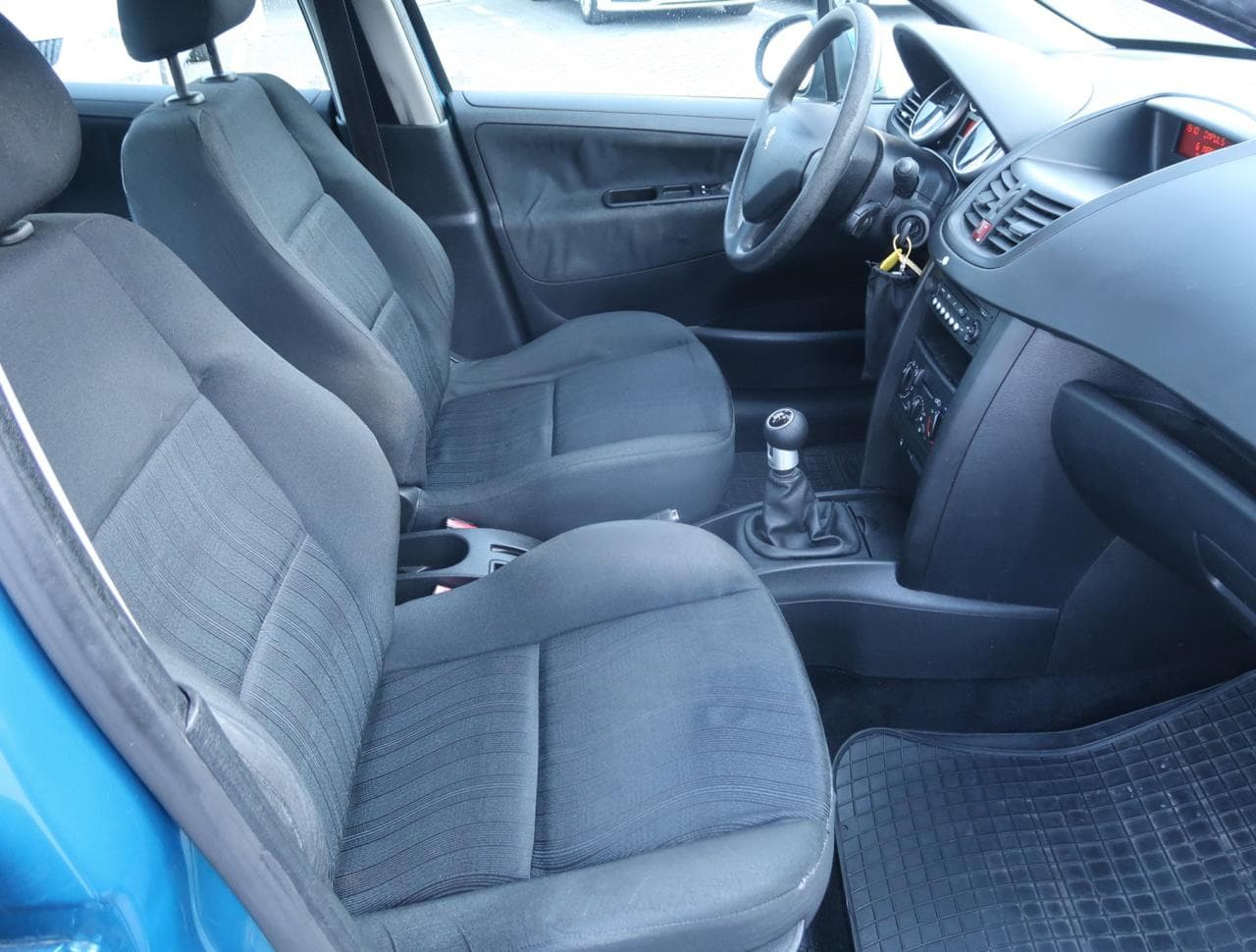 2006 Peugeot 207 - 12