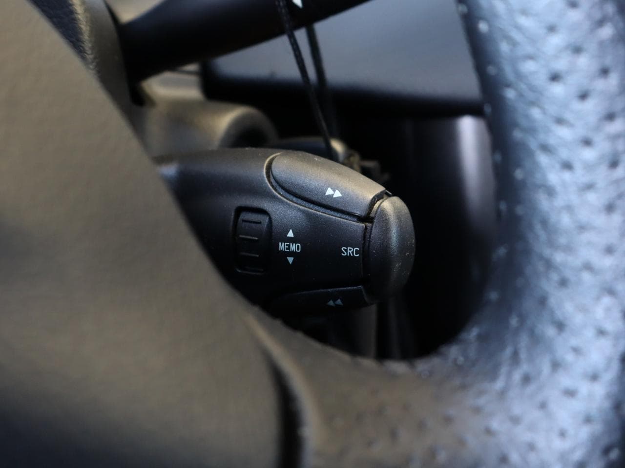 2010 Peugeot 207 - 37