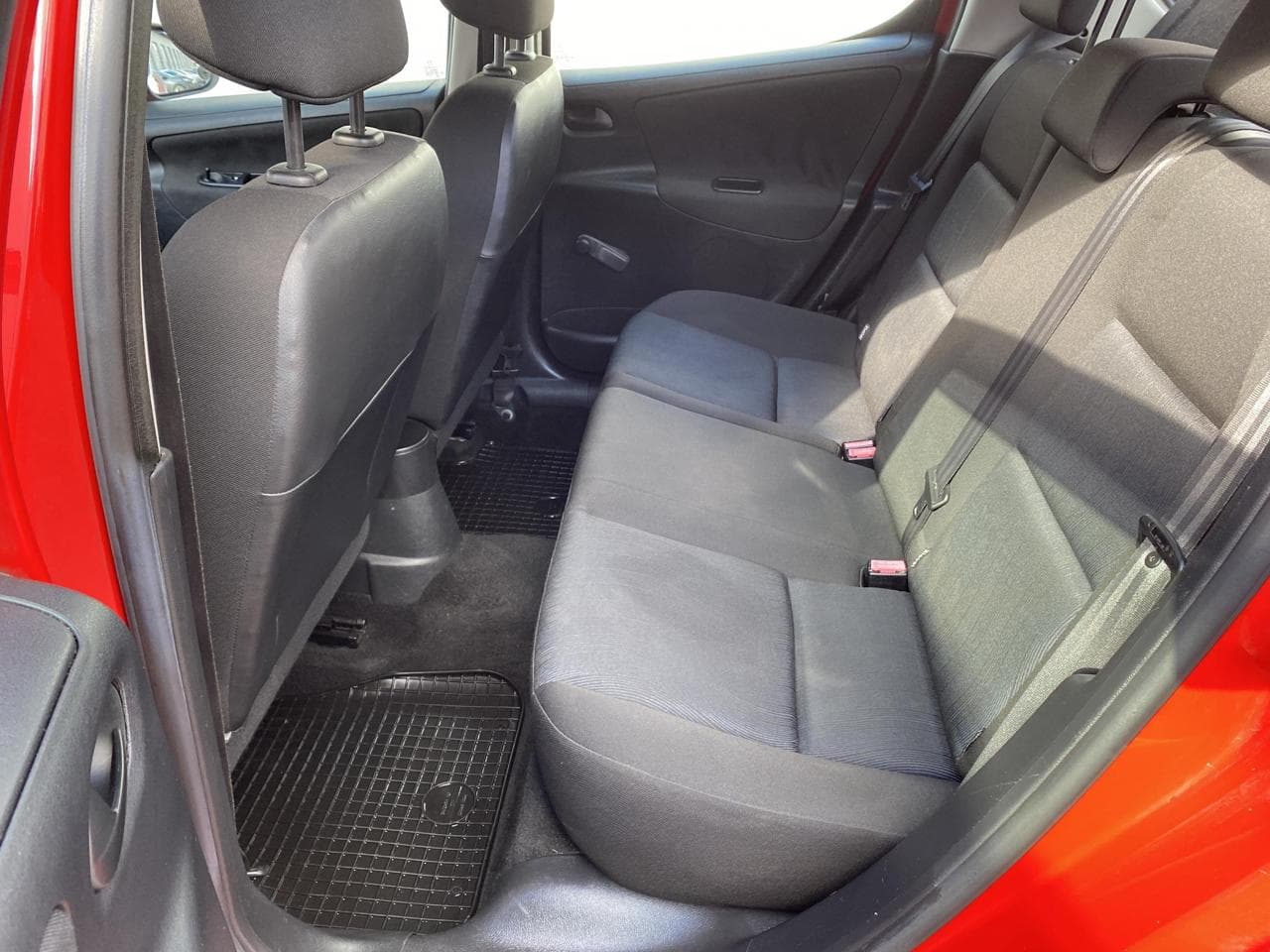 2008 Peugeot 207 - 11