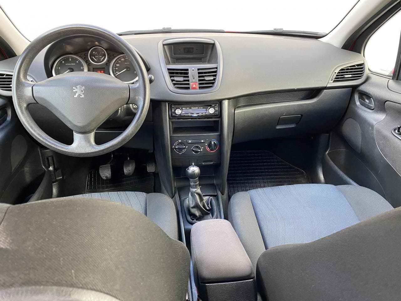 2008 Peugeot 207 - 9