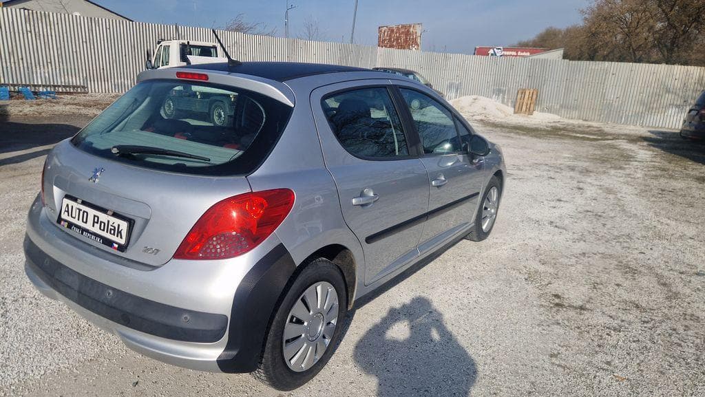 2006 Peugeot 207 - 6