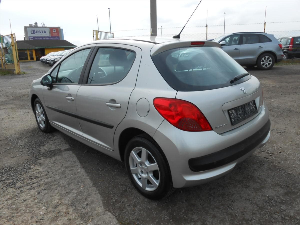 2007 Peugeot 207 - 9