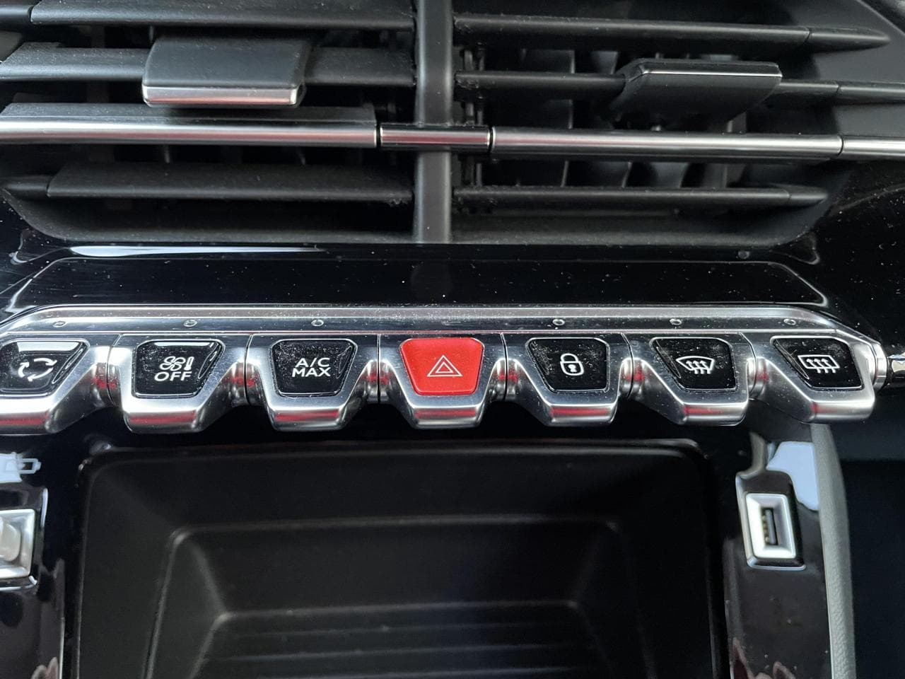 2022 Peugeot 208 - 14