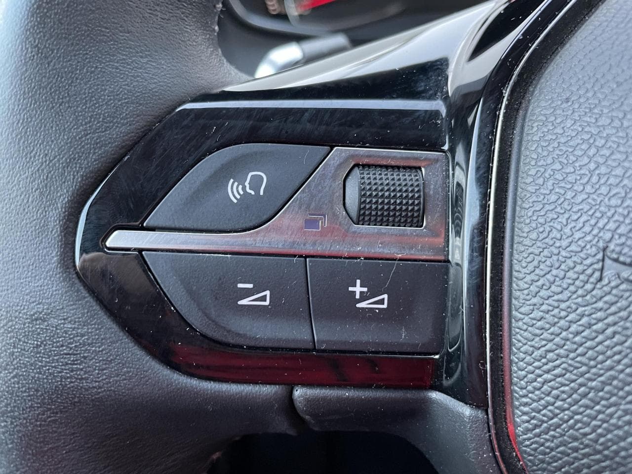 2022 Peugeot 208 - 18