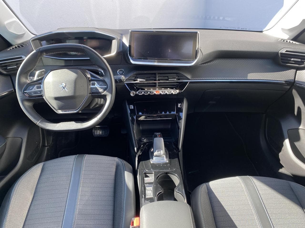 2019 Peugeot 208 - 8