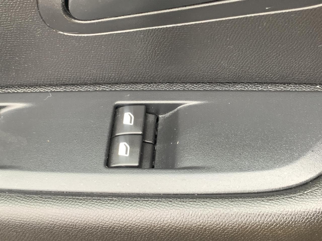 2021 Peugeot 208 - 18