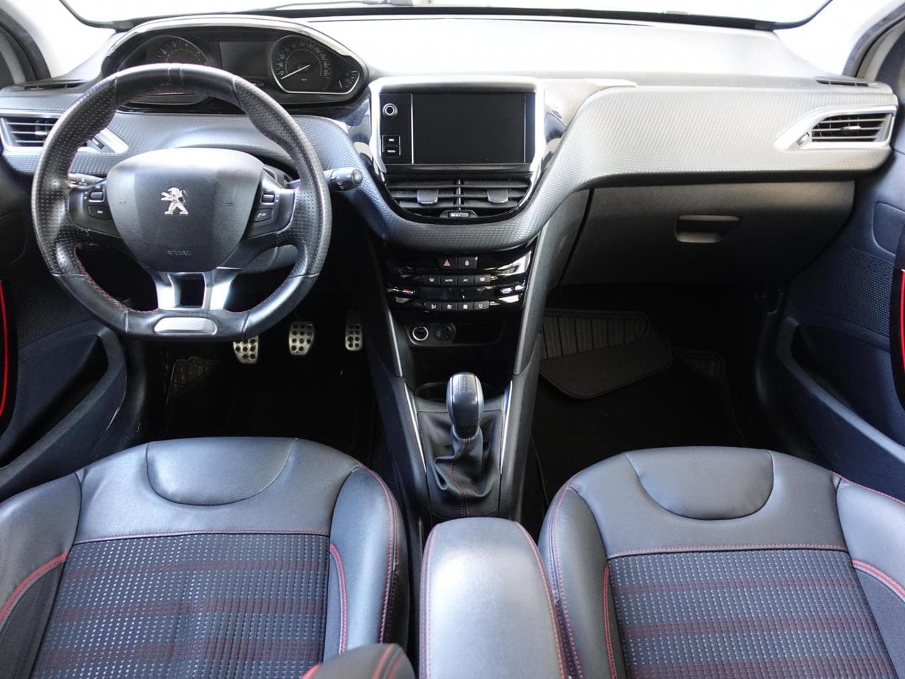 2017 Peugeot 208 - 8