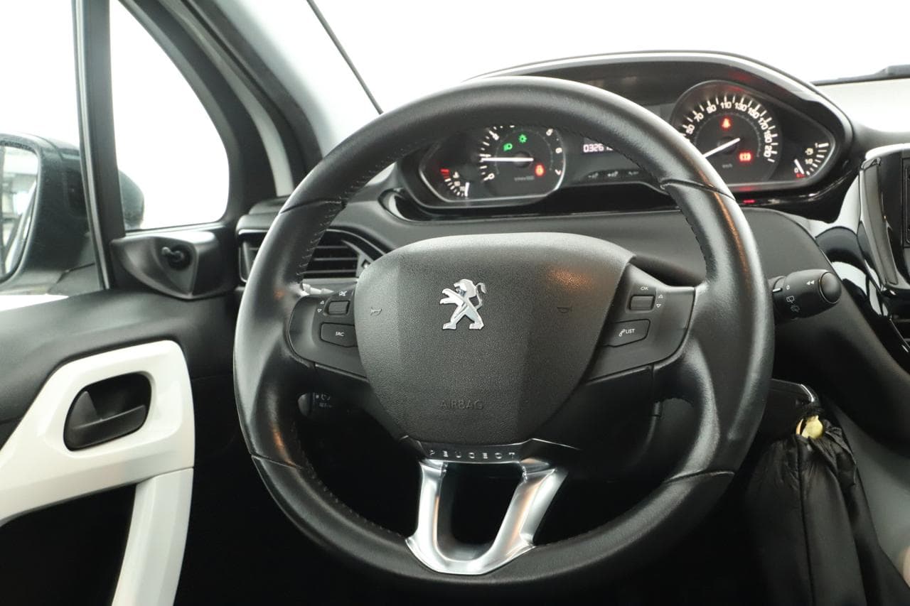 2018 Peugeot 208 - 18