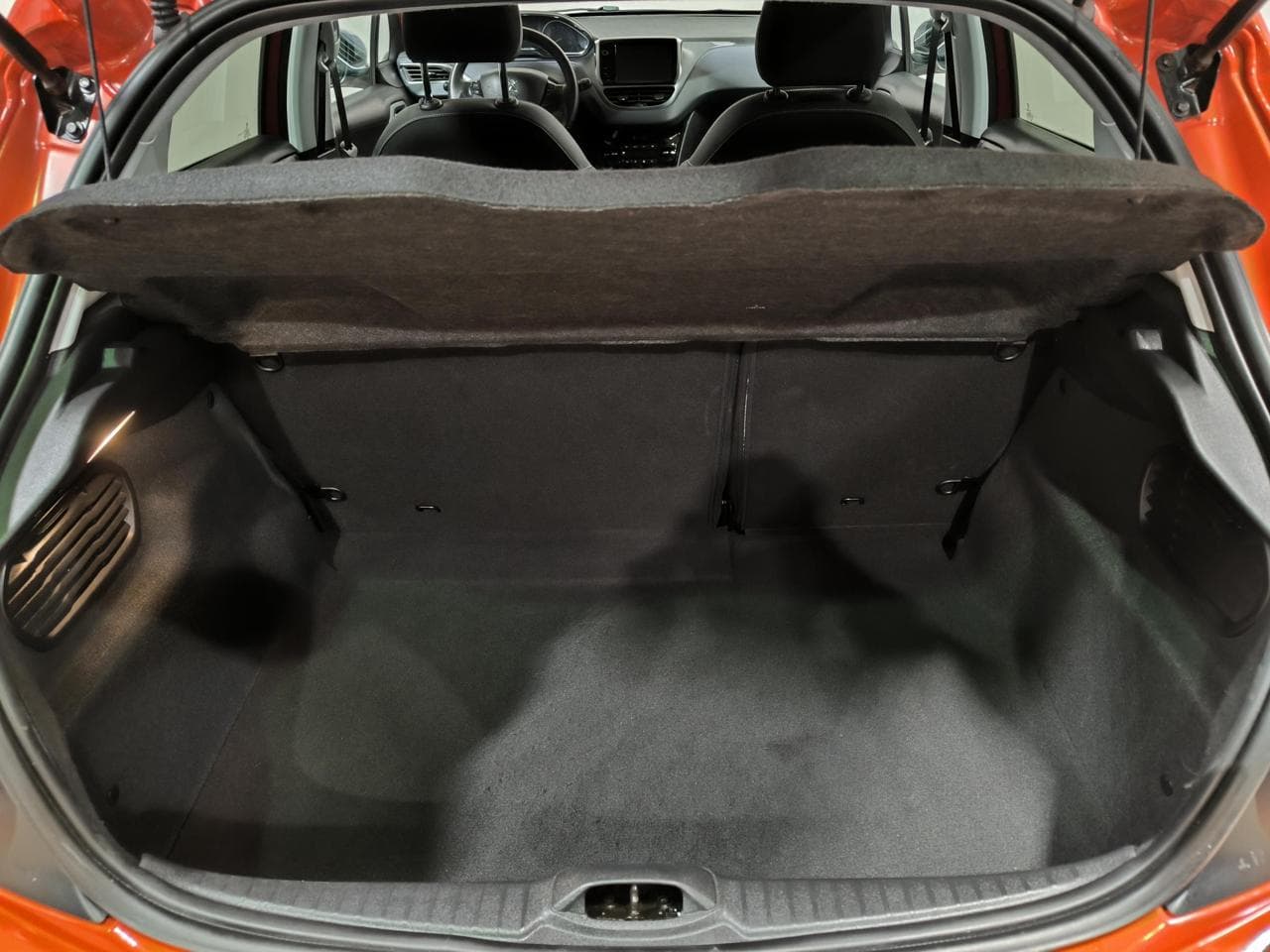 2016 Peugeot 208 - 7