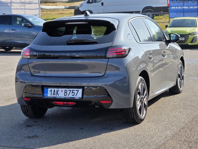 2025 Peugeot 208 - 5