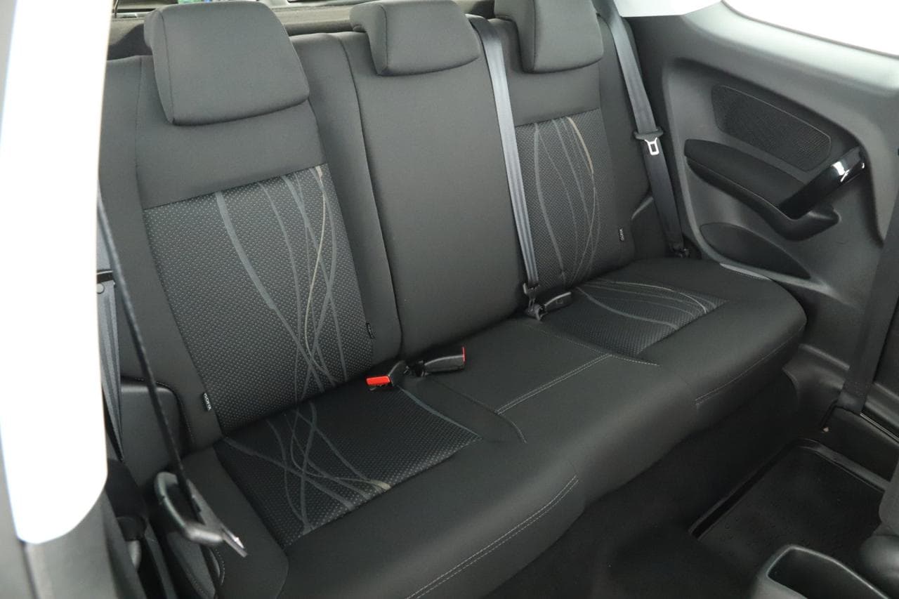 2014 Peugeot 208 - 11