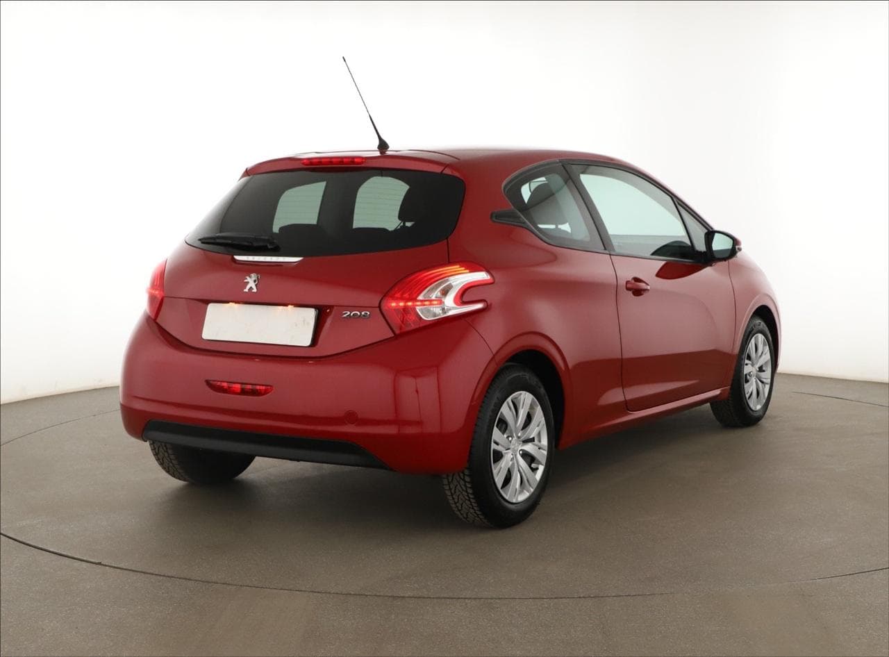 2014 Peugeot 208 - 7