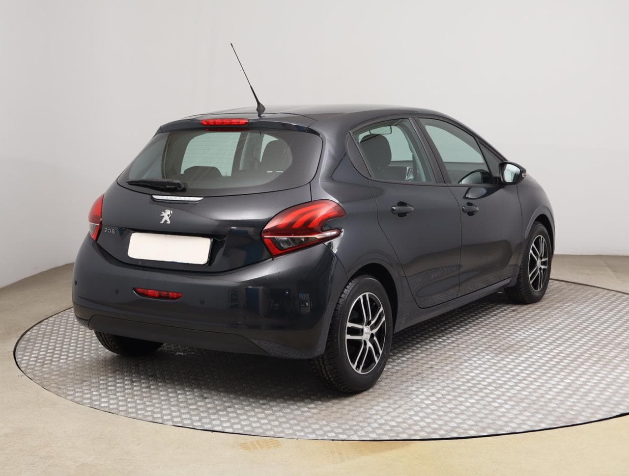 2018 Peugeot 208 - 7