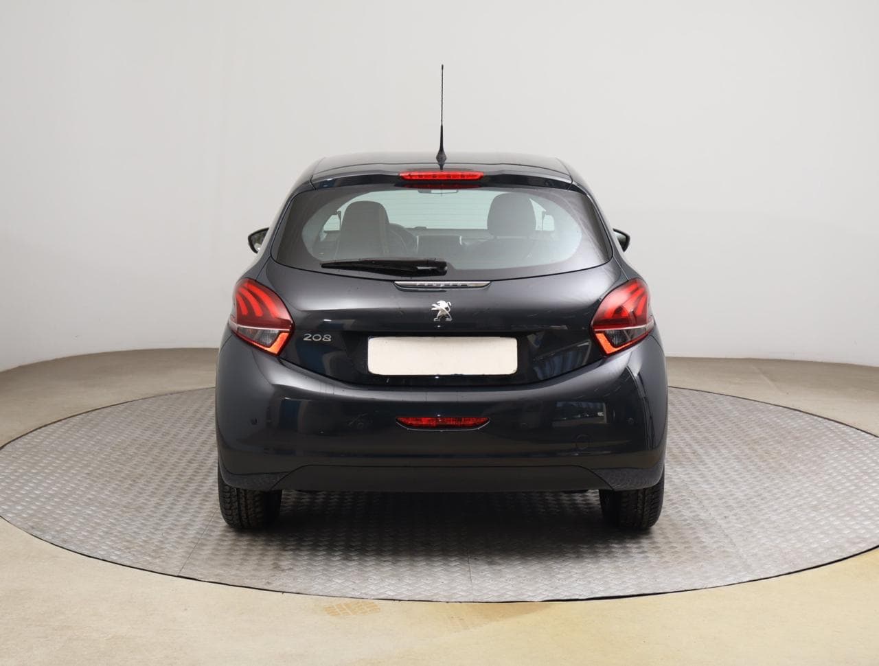 2018 Peugeot 208 - 6