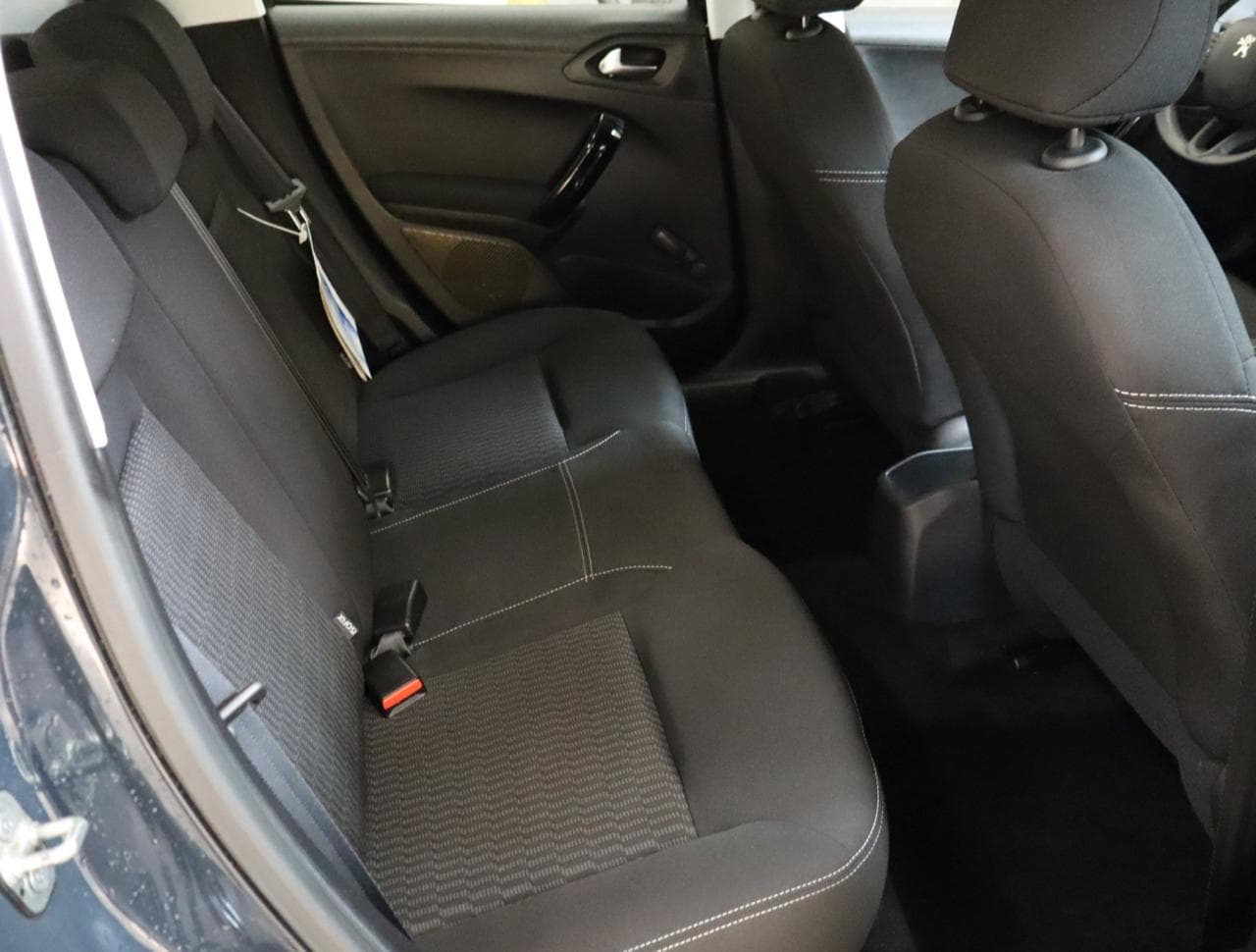 2018 Peugeot 208 - 13