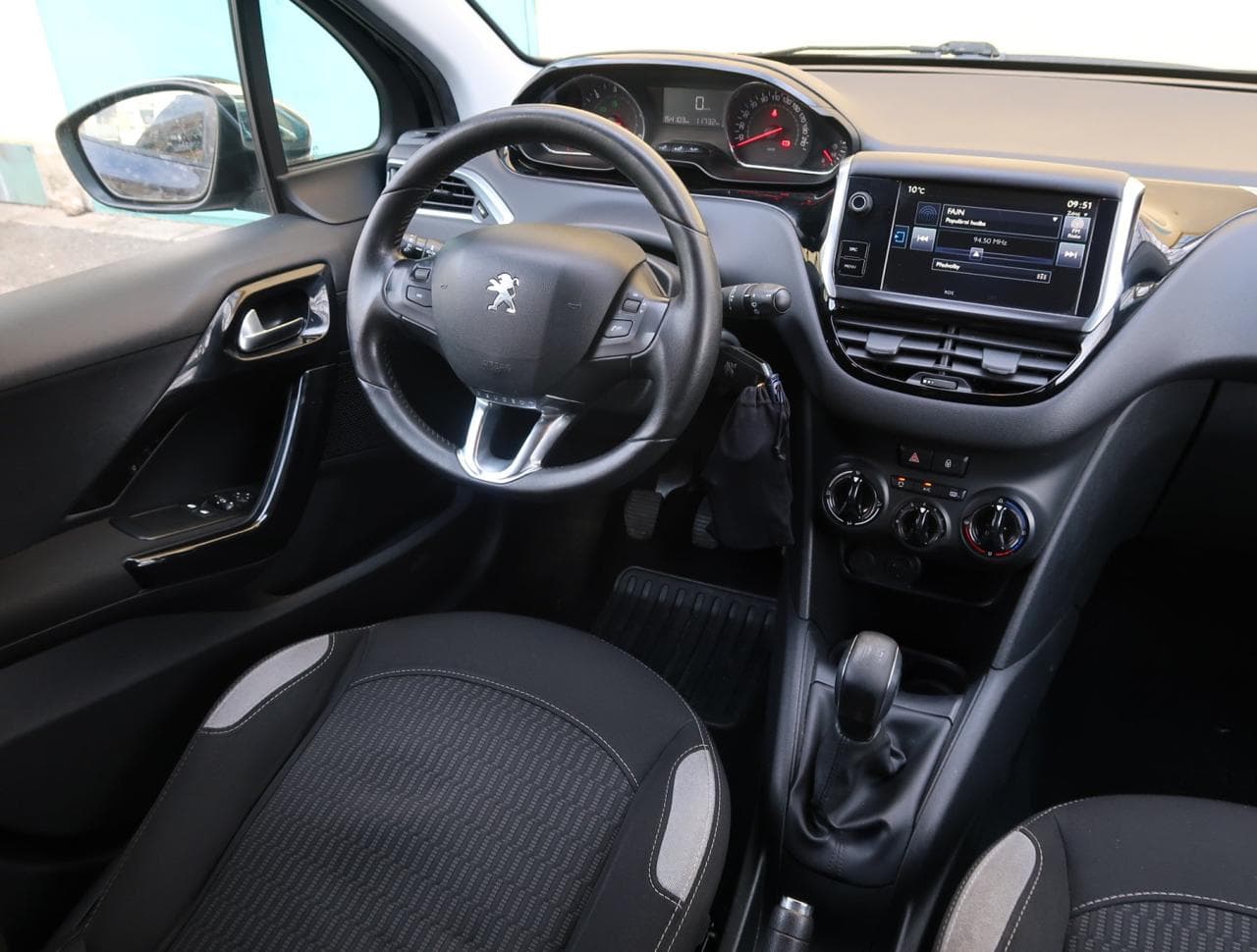 2015 Peugeot 208 - 9