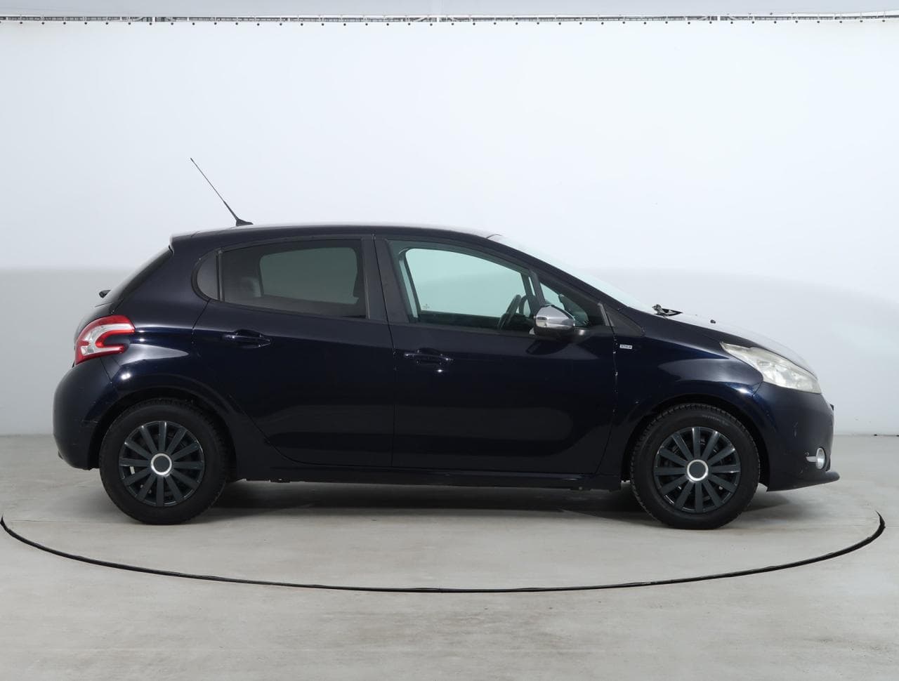 2015 Peugeot 208 - 8