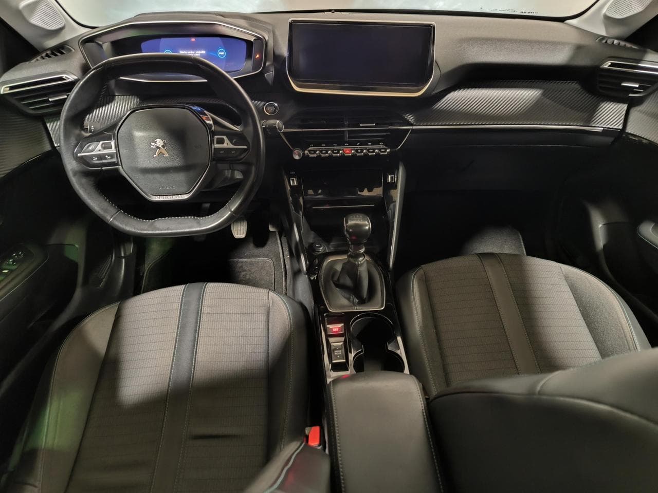 2020 Peugeot 208 - 8