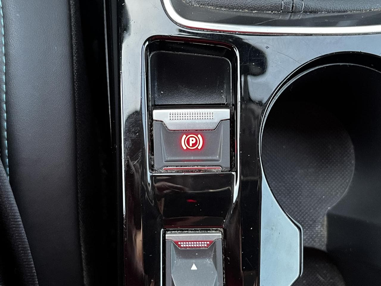 2020 Peugeot 208 - 19