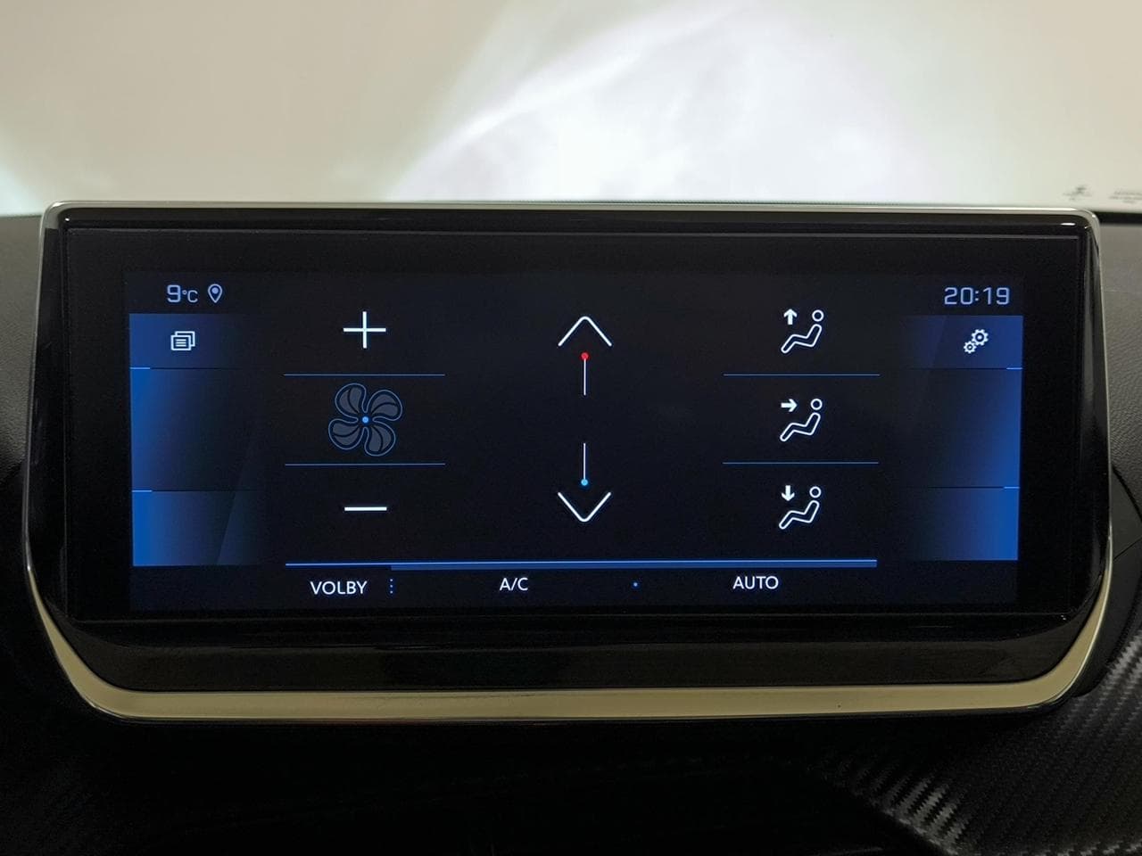 2020 Peugeot 208 - 15