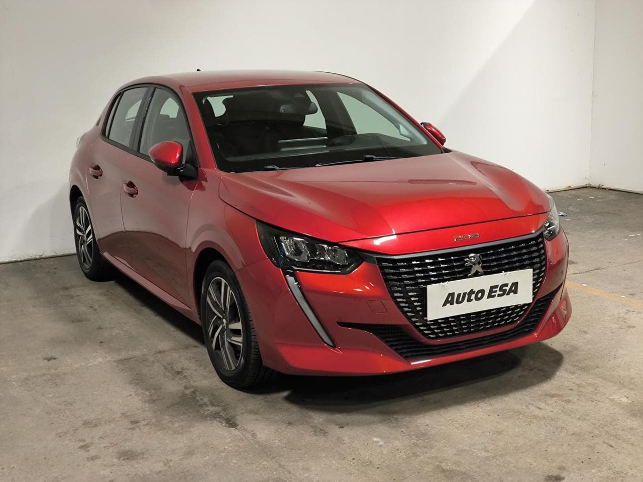 Peugeot 208 1.2PT hatchback