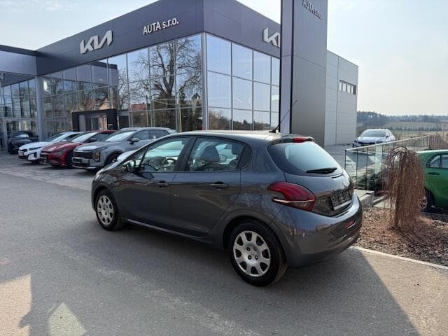 2016 Peugeot 208 - 9