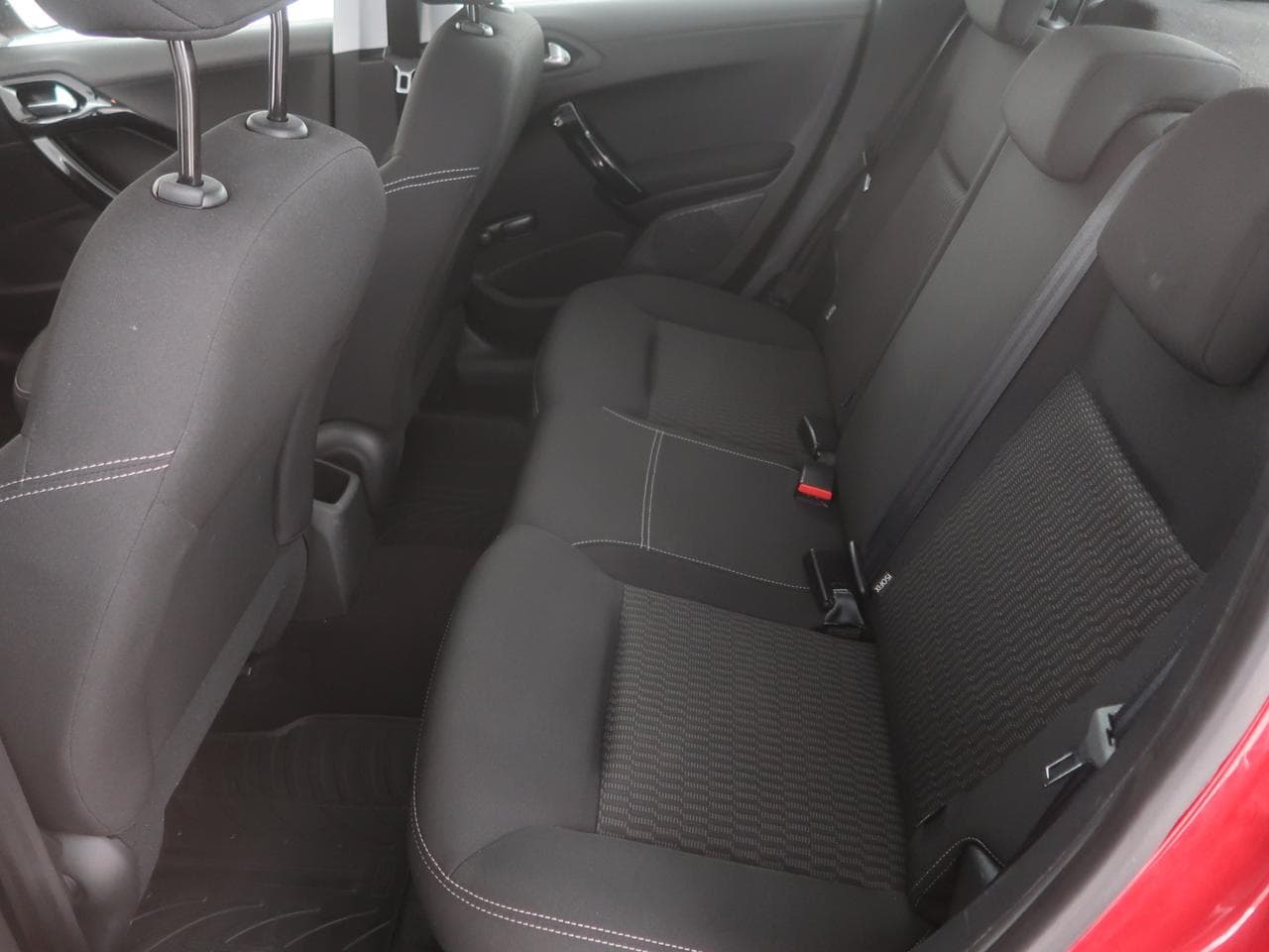 2019 Peugeot 208 - 29