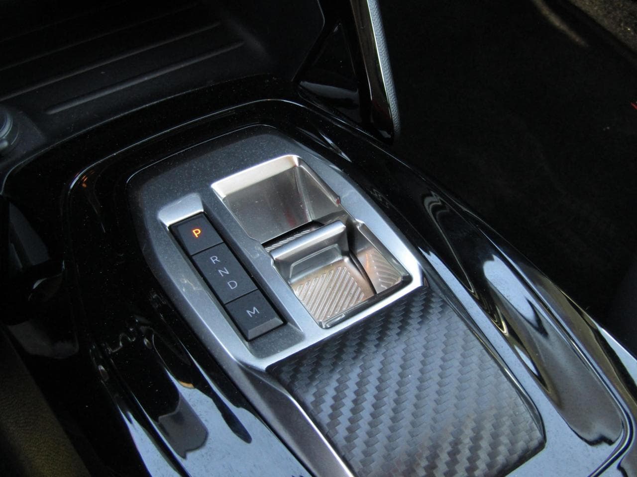 2024 Peugeot 208 - 27