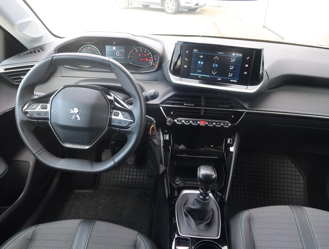 2023 Peugeot 208 - 10