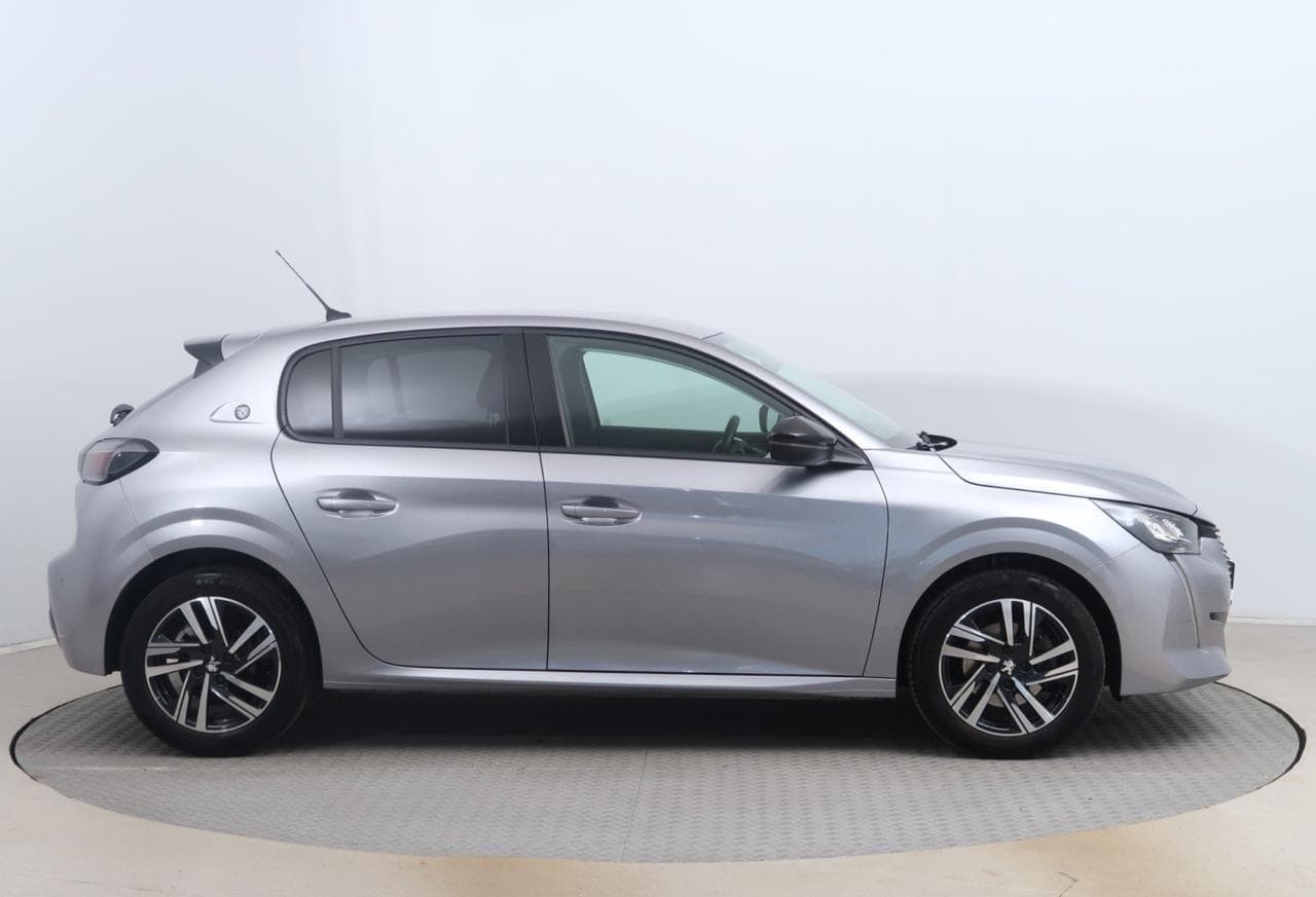 2023 Peugeot 208 - 8