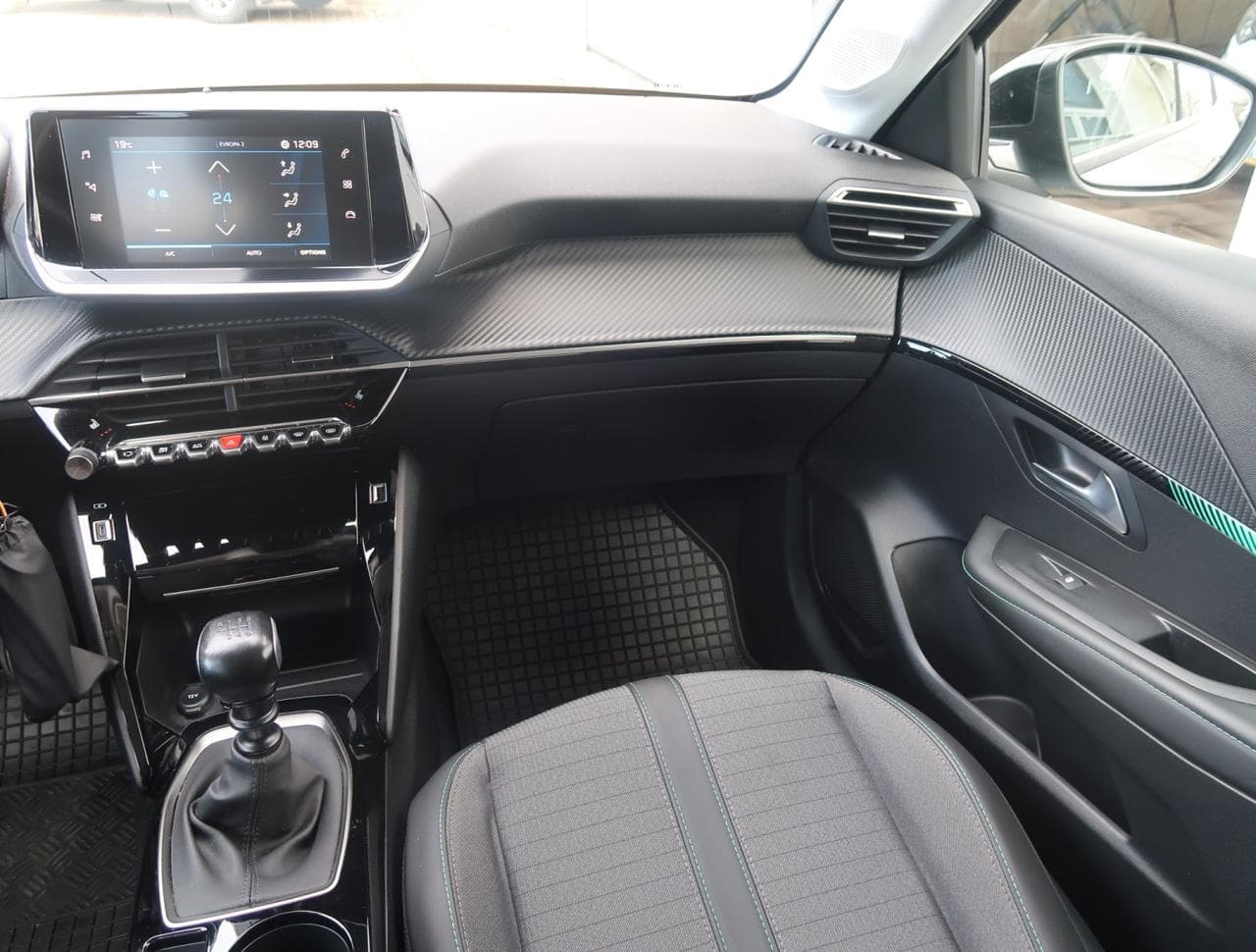 2023 Peugeot 208 - 11
