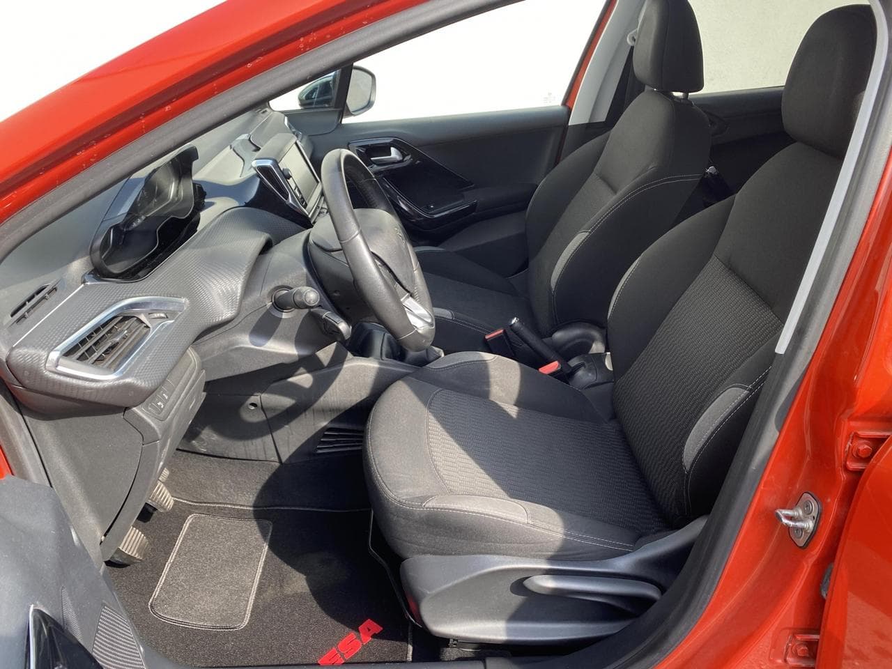 2016 Peugeot 208 - 9