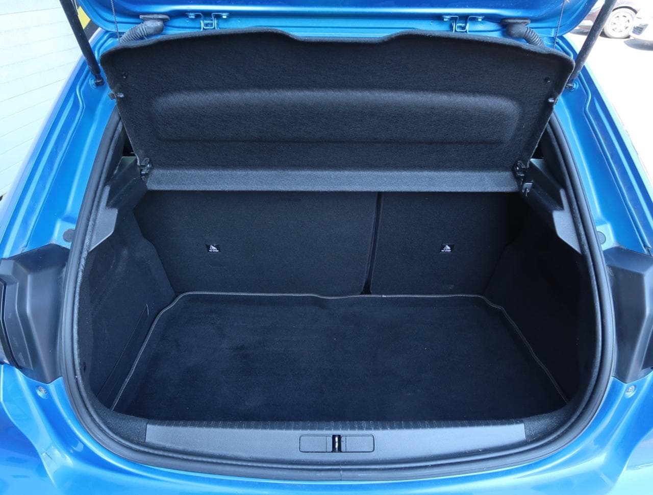 2020 Peugeot 208 - 20