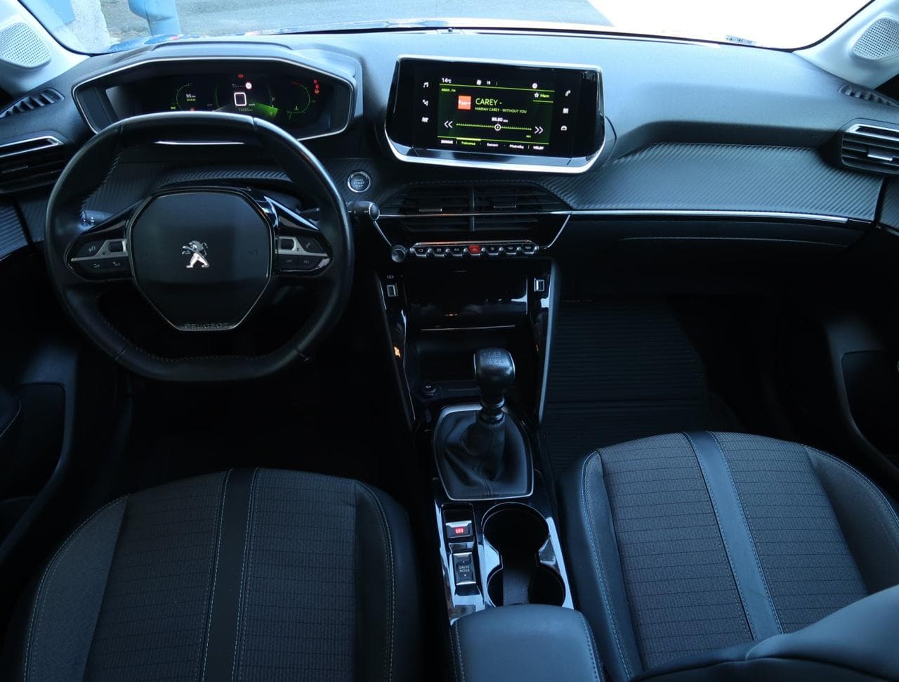 2020 Peugeot 208 - 10