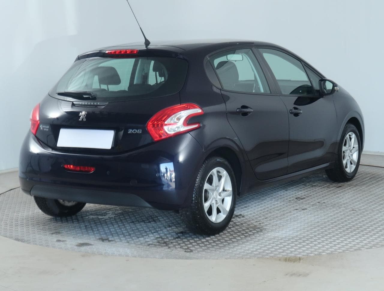 2015 Peugeot 208 - 7