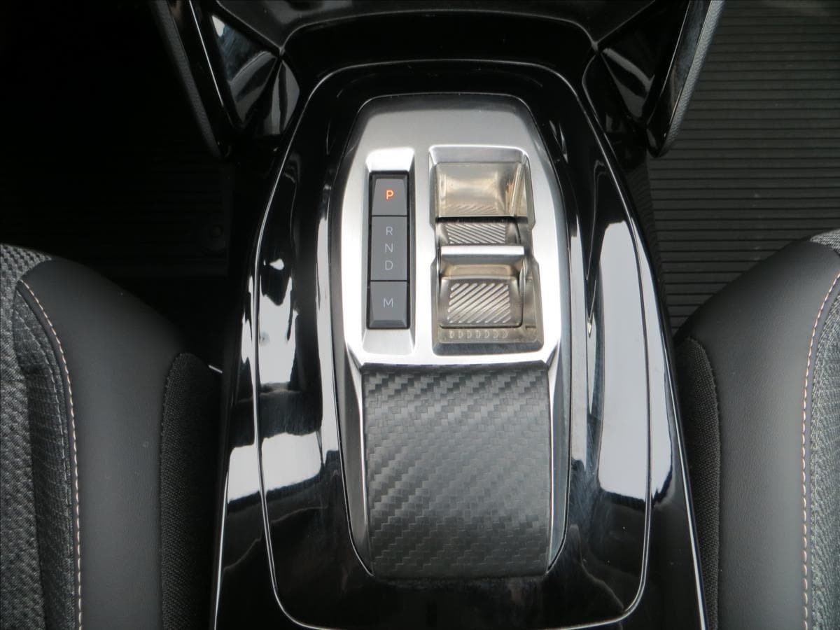 2025 Peugeot 208 - 14