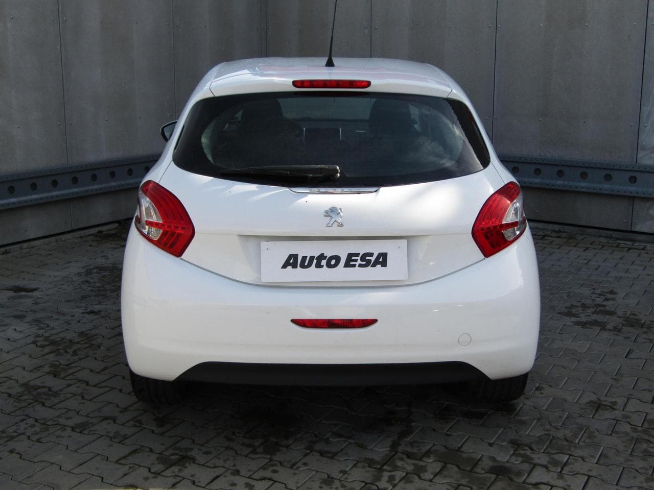 2012 Peugeot 208 - 5