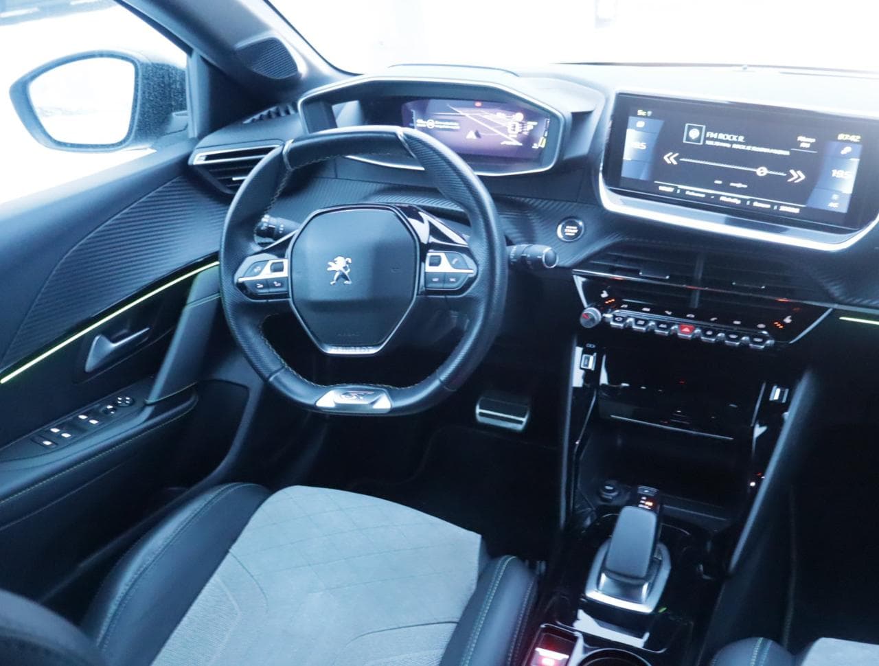 2020 Peugeot 208 - 9