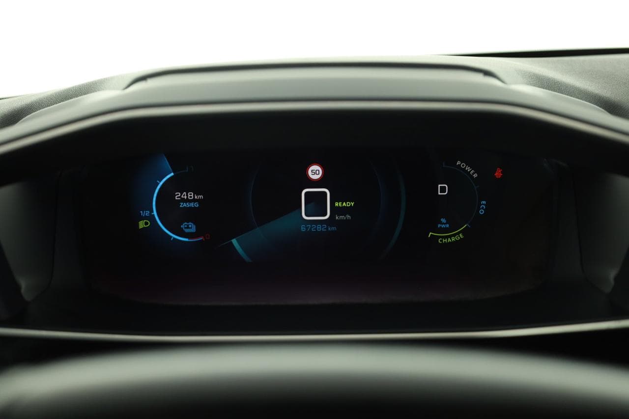 2020 Peugeot 208 - 18