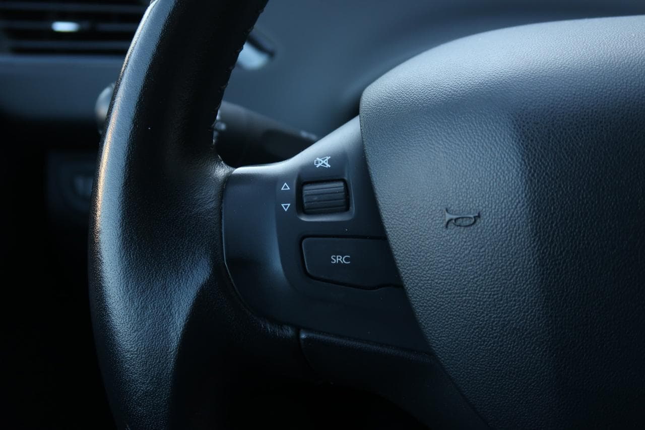 2019 Peugeot 208 - 26