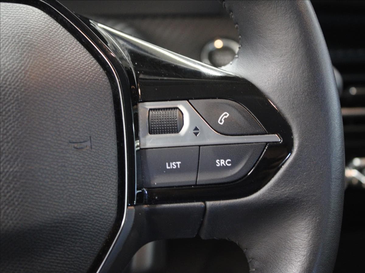 2022 Peugeot 2008 - 19