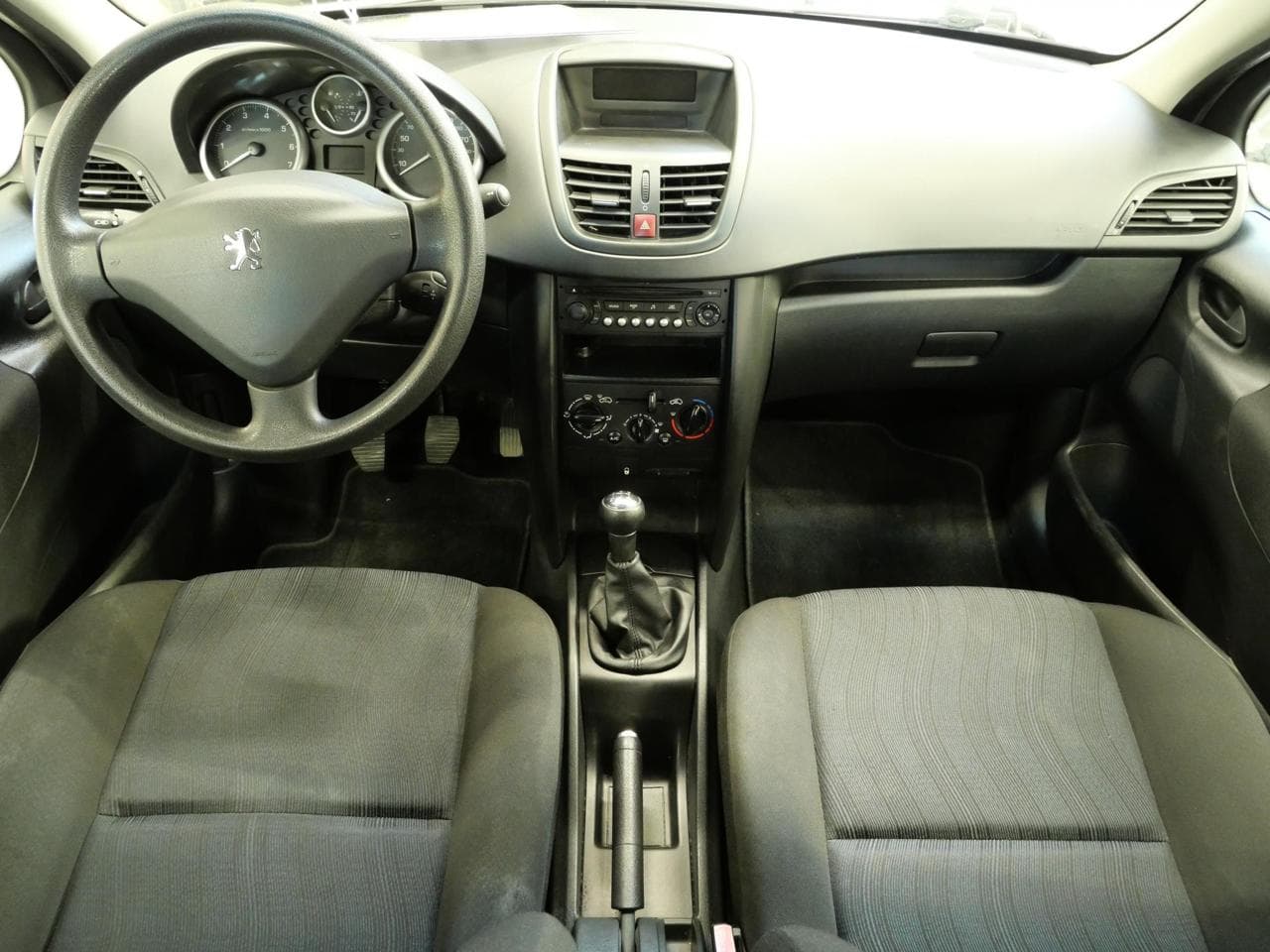 2008 Peugeot 207 - 15