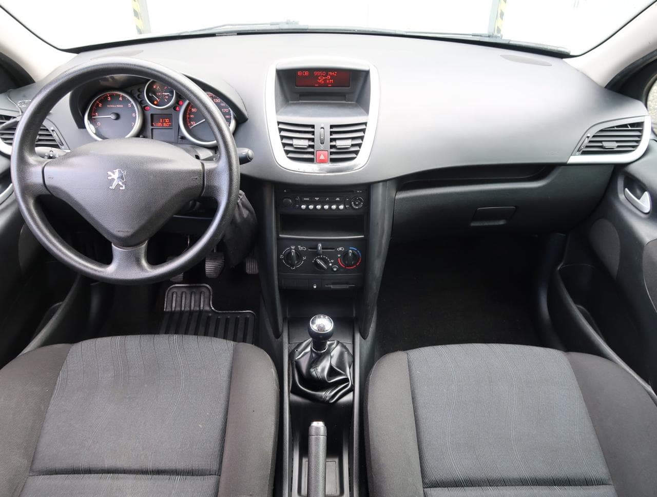 2008 Peugeot 207 - 10