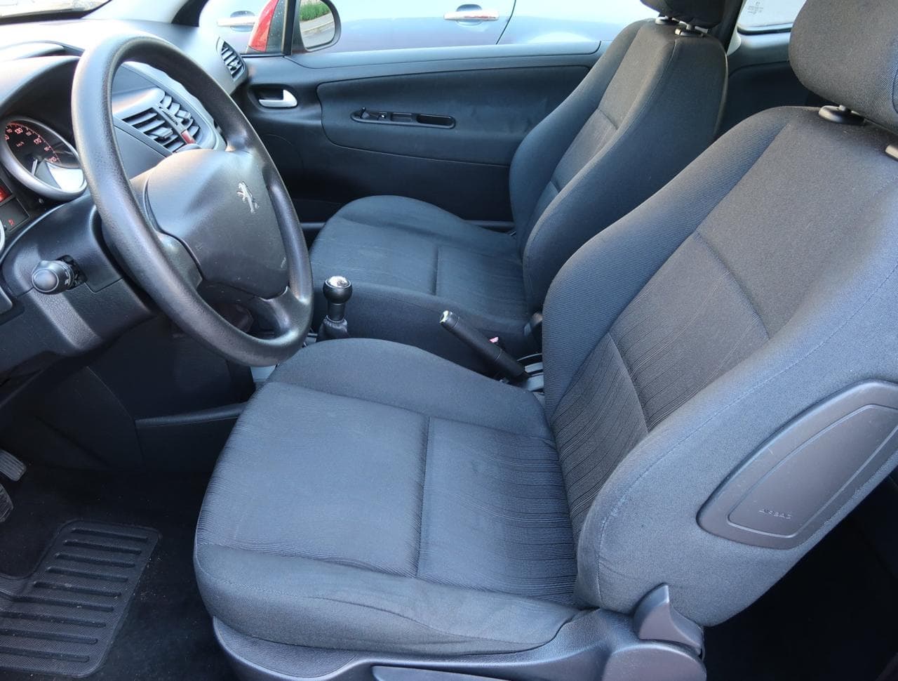 2007 Peugeot 207 - 16