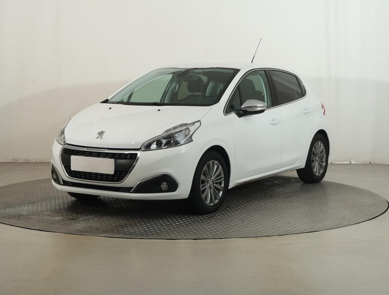 2017 Peugeot 208 - 3