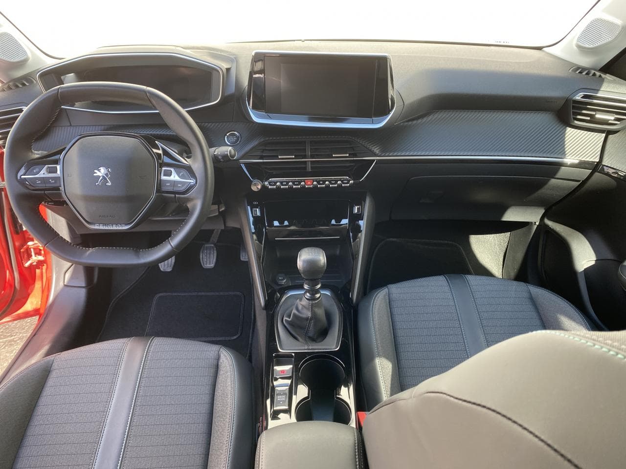 2020 Peugeot 208 - 9